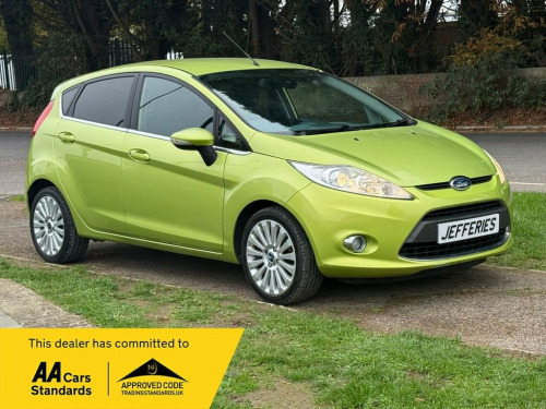 Ford Fiesta  1.4 Titanium Hatchback 5dr Petrol Manual (133 g/km