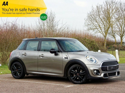 MINI Hatch  1.5 Cooper Sport Hatchback 5dr Petrol Steptronic E