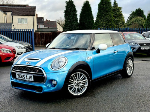 MINI Hatch  2.0 Cooper SD Hatchback 3dr Diesel Auto 6Spd Euro 