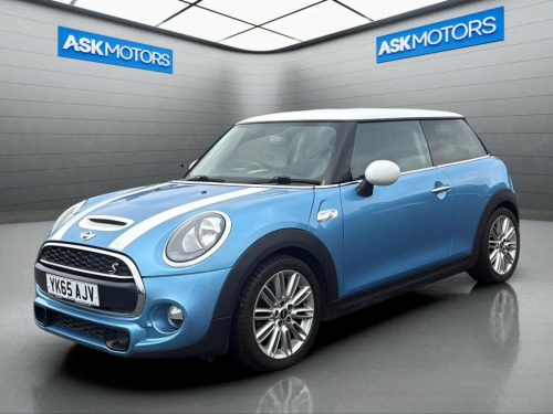 MINI Hatch  2.0 Cooper SD Hatchback 3dr Diesel Auto 6Spd Euro 