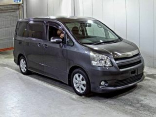 Toyota Noah  S spec