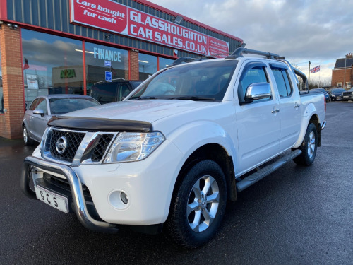 Nissan Navara  Double Cab Pick Up Tekna 2.5dCi 190 4WD - OUTSTANDING -
