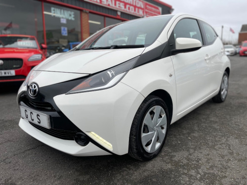 Toyota AYGO  1.0 VVT-i X-Play 5dr -JUST 19,000 MILES-