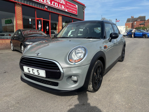 MINI Hatchback  1.5 Cooper 5dr Auto -1 FORMER KEEPER-