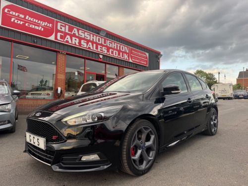 Ford Focus  2.0 TDCi 185 ST-3 5dr -8 SERVICES-