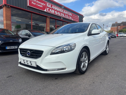 Volvo V40  D2 ES 5dr -1 FORMER KEEPER-