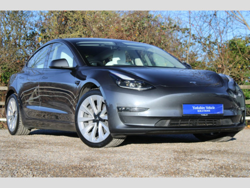 Tesla Model 3  (Dual Motor) Long Range Auto 4WDE 4dr