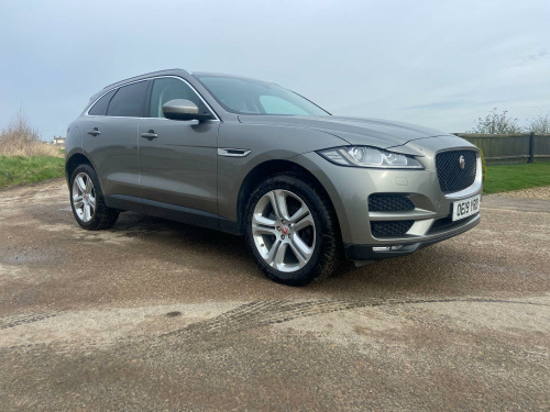 Jaguar F-PACE 2.0 D180 Portfolio
