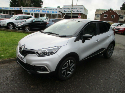 Renault Captur  1.5 DCi ICONIC SUV DIESEL 5 DOOR.