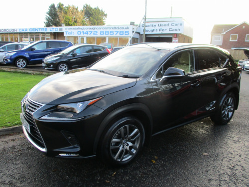 Lexus NX 300h  2.5 300h LUXURY AUTOMATIC 5 DOOR. 