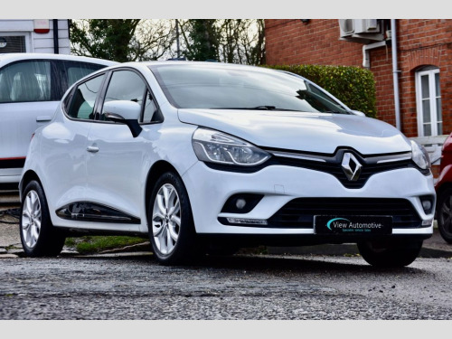 Renault Clio  1.2 16V Dynamique Nav Hatchback 5dr Petrol Manual  