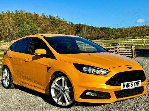 Ford Focus  2.0 T EcoBoost ST-2