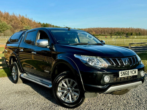 Mitsubishi L200  2.4 DI-D DC Warrior