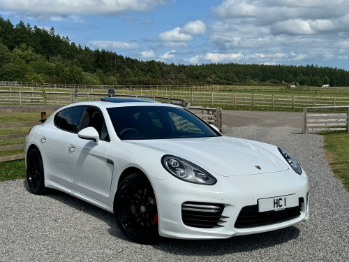 Porsche Panamera 4.8 T V8 Turbo