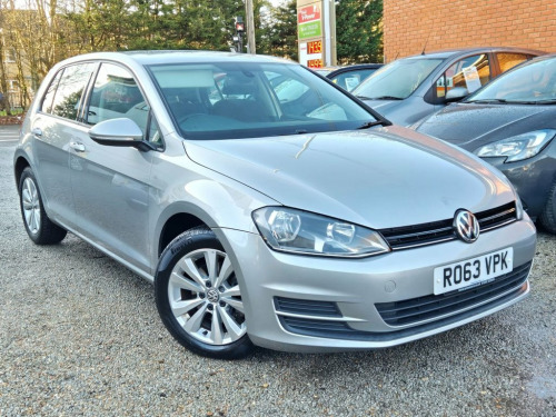 Volkswagen Golf  1.6 TDI BlueMotion Tech SE Hatchback 5dr Diesel Ma