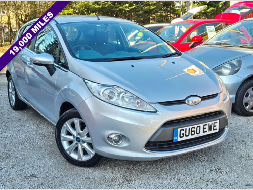 Ford Fiesta  1.4 Zetec Hatchback 5dr Petrol Manual (133 g/km, 9