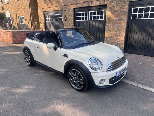MINI Convertible  1.6 Cooper Convertible 2dr Petrol Auto Euro 6 (122 ps)