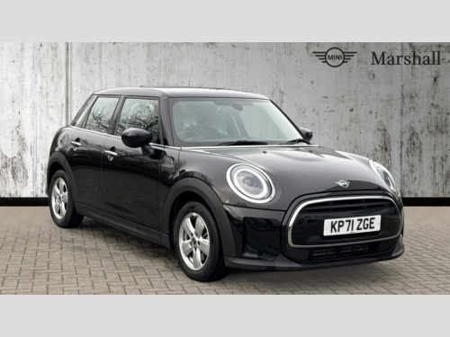 MINI Hatchback  Mini Hatchback 1.5 Cooper Classic 5dr Auto [Comfort/Nav Pack]