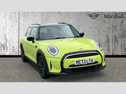 MINI Cooper  HATCHBACK 1.5 Cooper Classic Premium 5dr Auto 