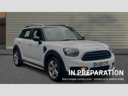 MINI Countryman  COUNTRYMAN 1.5 Cooper Classic 5dr Auto [Comfort/Nav+ Pack]