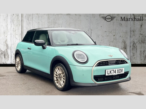 MINI Cooper  COOPER 1.5 C Exclusive 3dr Auto 
