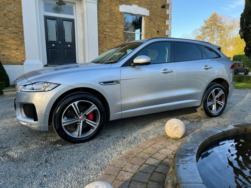 Jaguar F-PACE  3.0 D300 V6 S SUV 5dr Diesel Auto AWD Euro 6 (s/s)