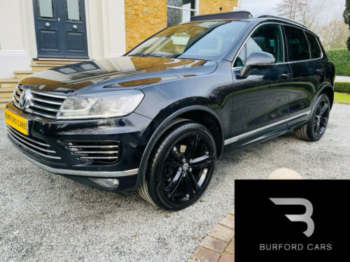 Volkswagen Touareg  3.0 TDI V6 BlueMotion Tech R-Line Plus SUV 5dr Die