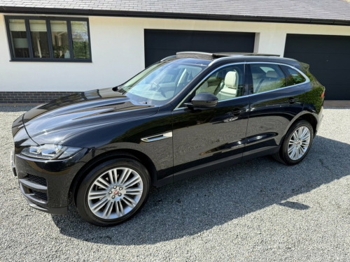 Jaguar F-PACE  2.0 D180 Portfolio SUV 5dr Diesel Auto AWD Euro 6 