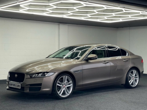 Jaguar XE  2.0d Portfolio Saloon 4dr Diesel Auto Euro 6 (s/s)