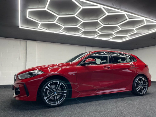 BMW 1 Series  1.5 118i M Sport (LCP) Hatchback 5dr Petrol DCT Eu