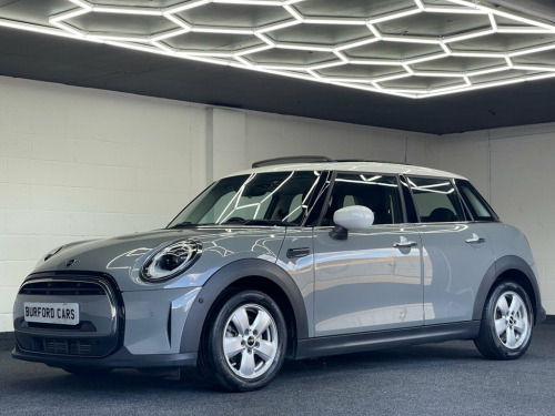 MINI Hatch  1.5 Cooper Classic Hatchback 5dr Petrol Steptronic
