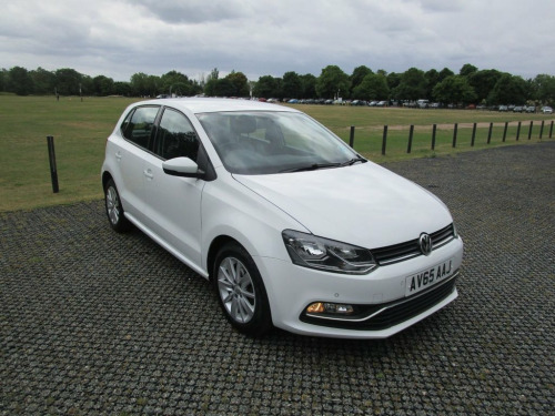 Volkswagen Polo  1.0 SE 5 door Petrol