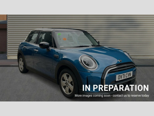 MINI Hatchback  Mini Hatchback 1.5 Cooper Classic 5dr Auto [Comfort/Nav Pack]