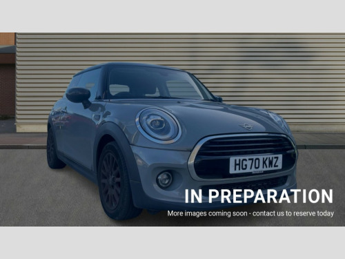 MINI Hatchback  Mini Hatchback 1.5 Cooper Classic II 3dr [Comfort/Nav Pack]