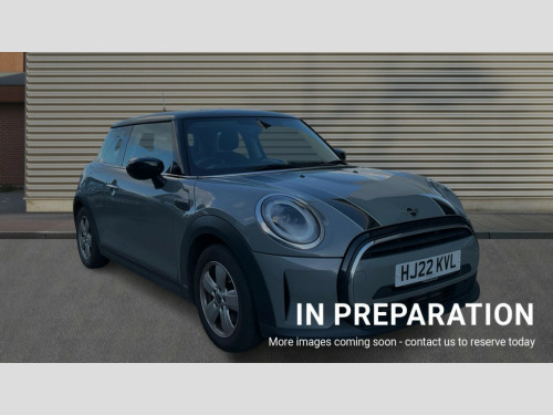 MINI Hatchback  HATCHBACK 1.5 Cooper Classic 3dr [Comfort Pack]