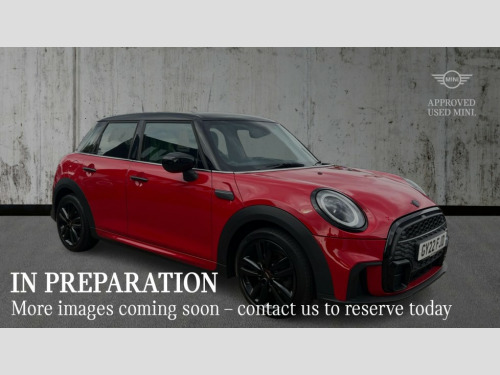 MINI Hatchback  HATCHBACK 1.5 Cooper Sport 5dr [Comfort Pack]