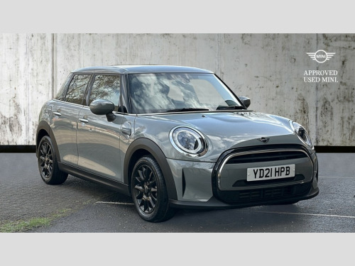 MINI Hatchback  HATCHBACK 1.5 Cooper Classic 5dr Auto [Nav Pack]
