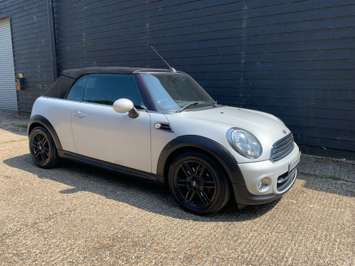 MINI Convertible  1.6 Cooper Convertible 2dr Petrol Manual Euro 6 (s/s) (122 ps)