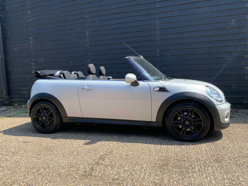 MINI Convertible  1.6 Cooper Convertible 2dr Petrol Manual Euro 6 (s/s) (122 ps)