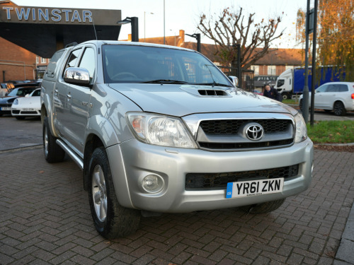 Toyota Hi-Lux  3.0 D-4D Invincible Pickup 4dr Diesel Auto 4WD (227 g/km, 171 bhp)