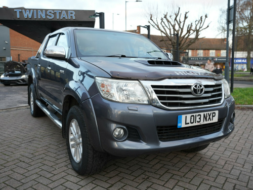 Toyota Hi-Lux  3.0 D-4D Invincible Pickup Double Cab 4dr Diesel Auto 4WD Euro 5 (171 ps) 