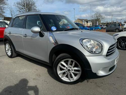 MINI Countryman  1.6 COOPER 5d 122 BHP MUST BE SEEN-GREAT EXAMPLE-M