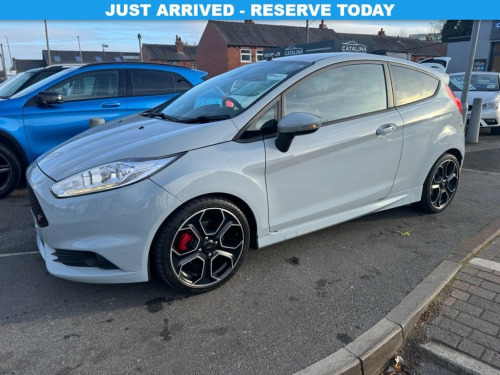 Ford Fiesta  1.6T EcoBoost ST-200 Hatchback 3dr Petrol Manual E