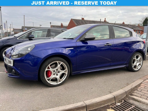 Alfa Romeo Giulietta  2.0 JTDM-2 Speciale Hatchback 5dr Diesel TCT Euro 