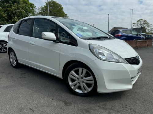 Honda Jazz  1.4 i-VTEC ES Plus Hatchback 5dr Petrol CVT Euro 5