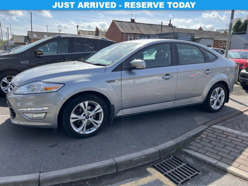 Ford Mondeo  1.6T EcoBoost Graphite Hatchback 5dr Petrol Manual