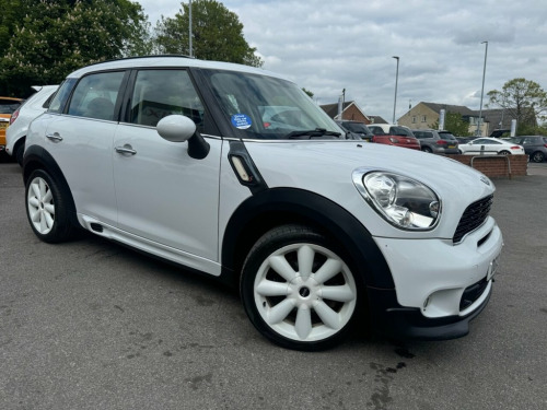 MINI Countryman  2.0 Cooper SD SUV 5dr Diesel Auto Euro 5 (143 ps) 