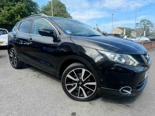 Nissan Qashqai  1.5 dCi Tekna SUV 5dr Diesel Manual 2WD Euro 5 (s/