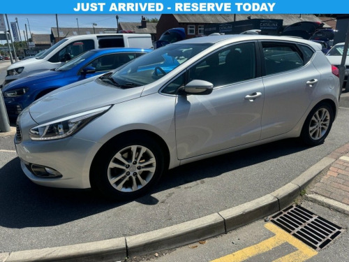 Kia ceed  1.6 CRDi EcoDynamics 2 Hatchback 5dr Diesel Manual