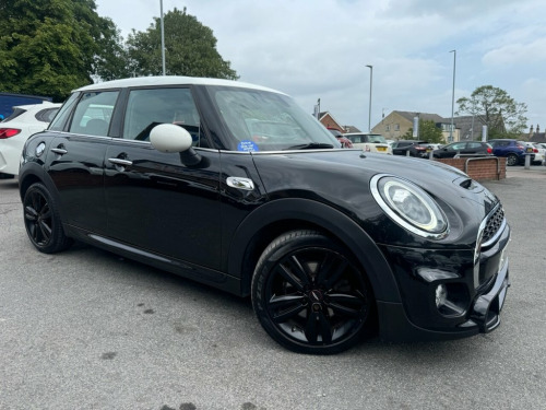 MINI Hatch  2.0 Cooper S Hatchback 5dr Petrol Manual Euro 6 (s